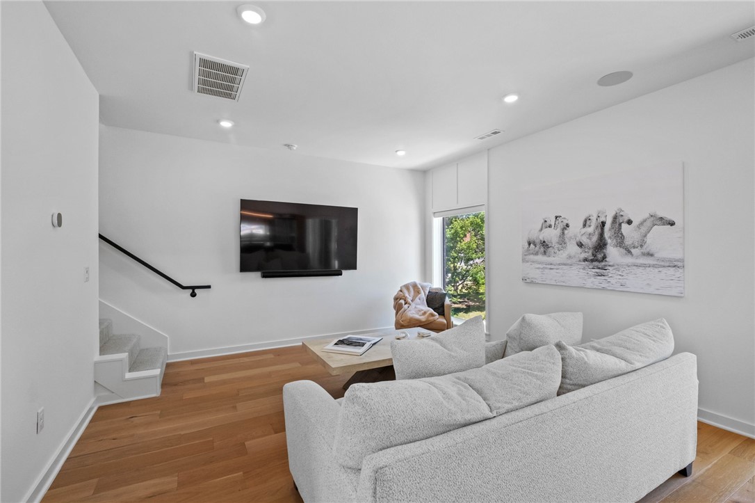 SEG 4 Horizontal Property Regime - Residential