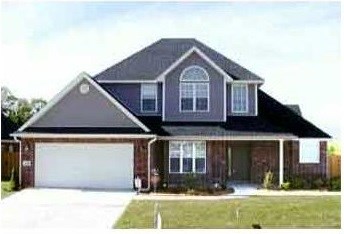 Beautiful home within walking distance to Bellview Elementary. Stunning outdoor oasis with in ground pool. Irrigation system & privacy fence.