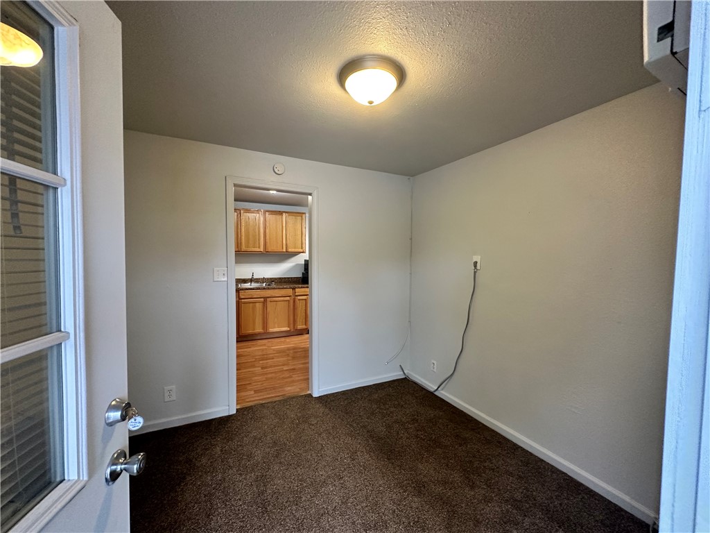 Live in the heart of Pea Ridge! Free Wi-Fi. Coin laundry on site. Cable box available for $150 fee. No pets allowed. No smoking allowed.