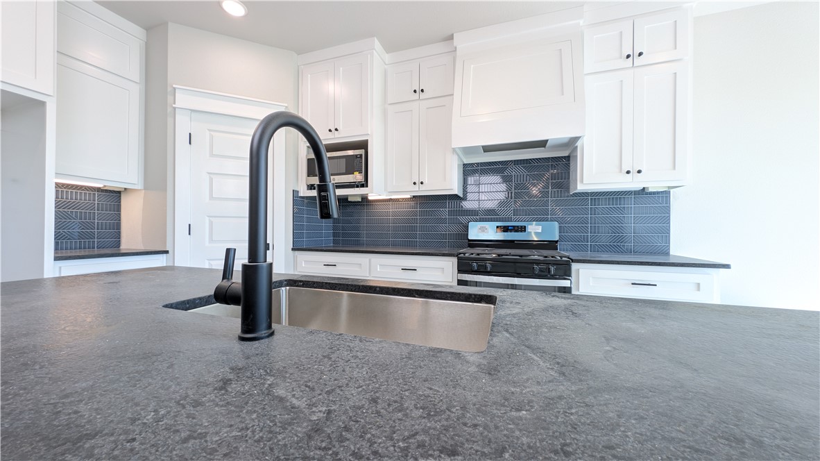 GRAND ESTATES PH 1-GENTRY - Residential