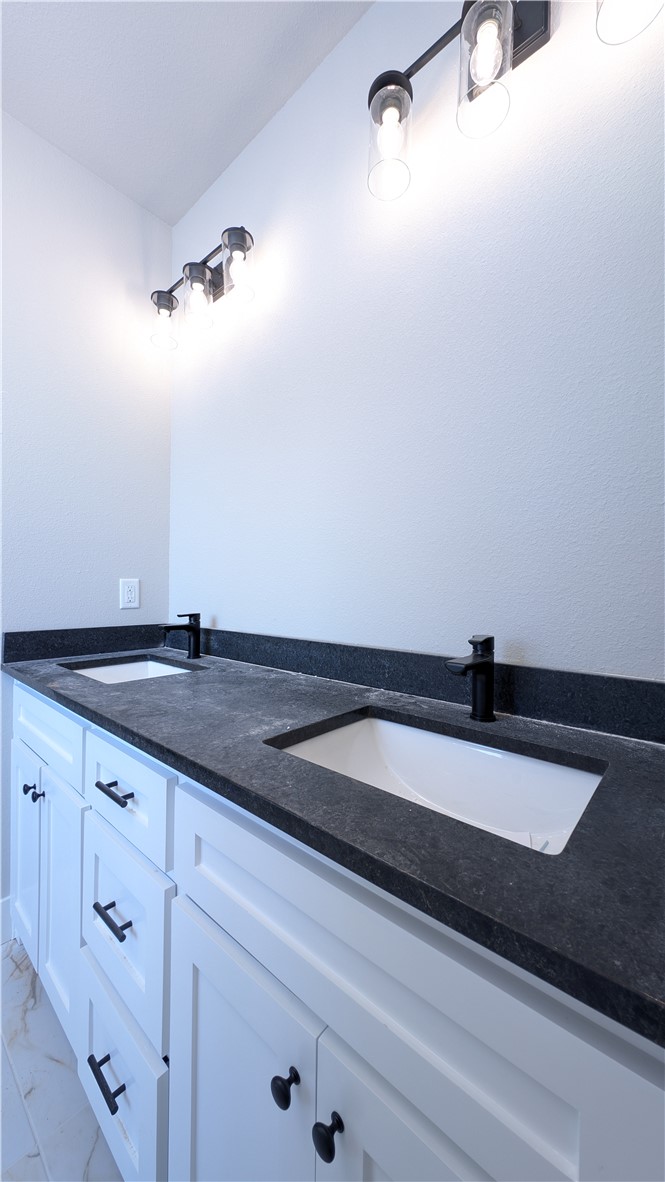 GRAND ESTATES PH 1-GENTRY - Residential