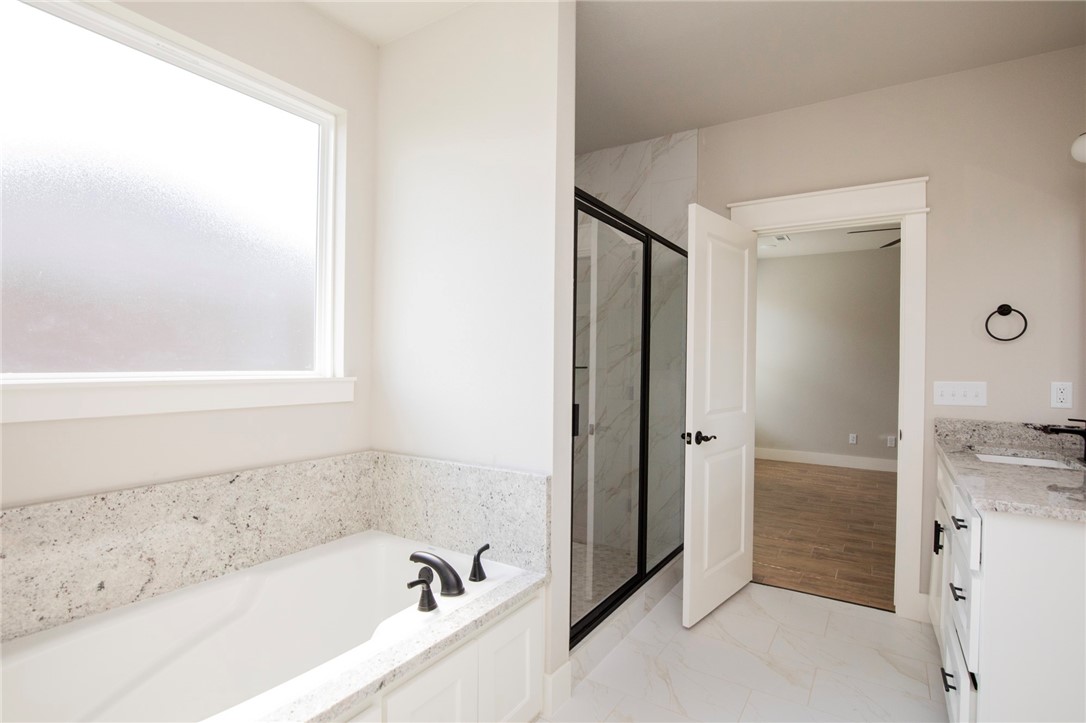 GRAND ESTATES PH 1-GENTRY - Residential