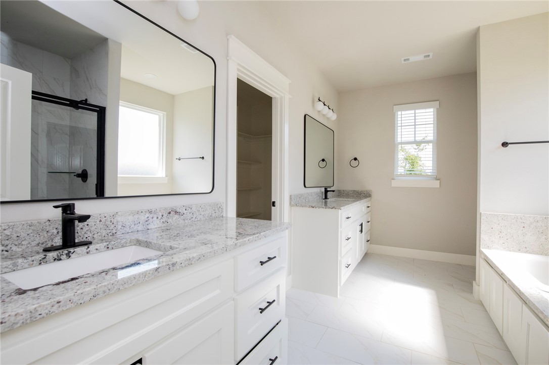 GRAND ESTATES PH 1-GENTRY - Residential