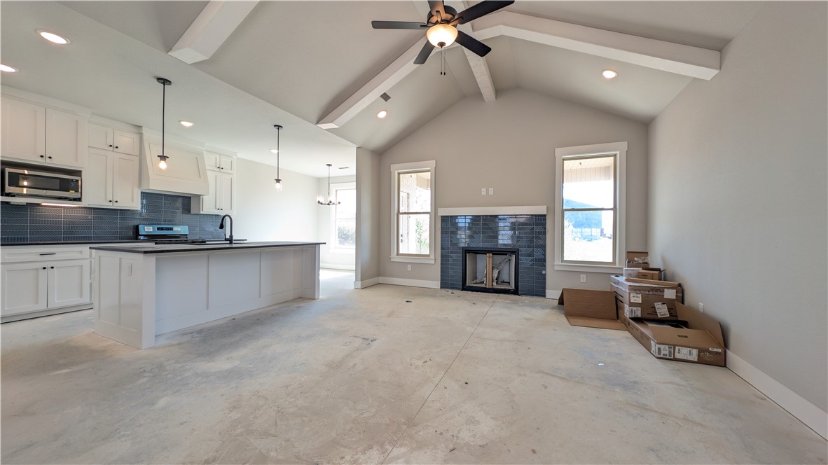 GRAND ESTATES PH 1-GENTRY - Residential