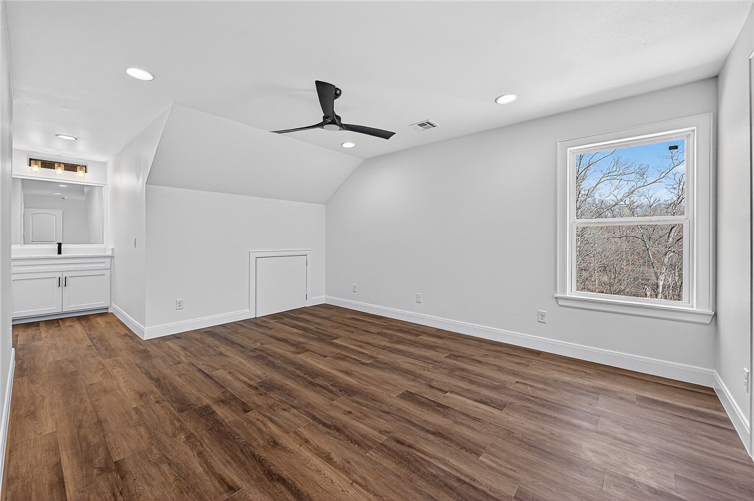 Devonshire Sub Bvv - Residential