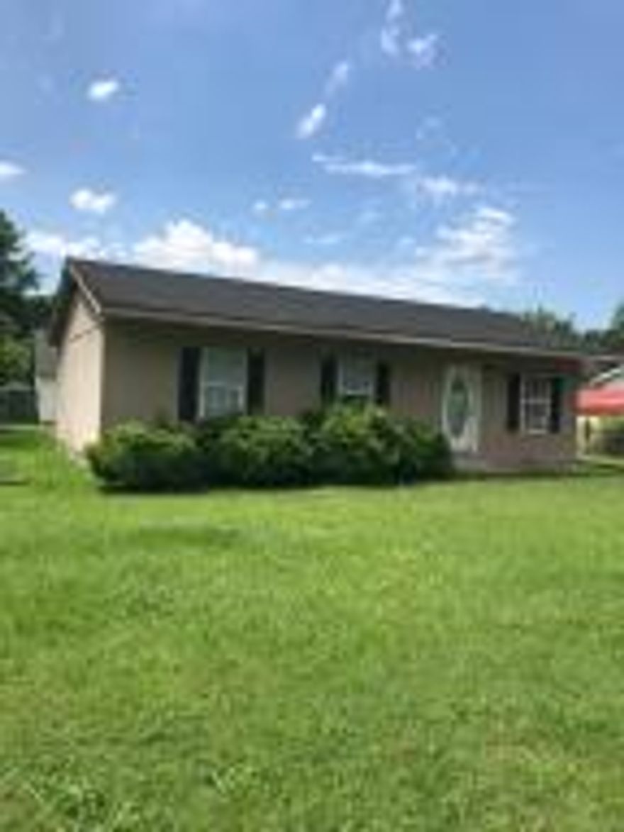 Great start home, 3 bedrooms and 1 and half bath, space for laundry inside and plenty space outside to put a carport. OWNER FINANCE Available.