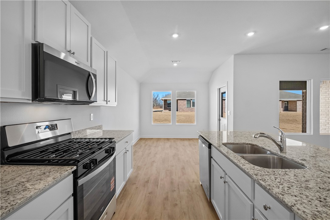 West Wind Sub Ph I Centerton - Residential Lease