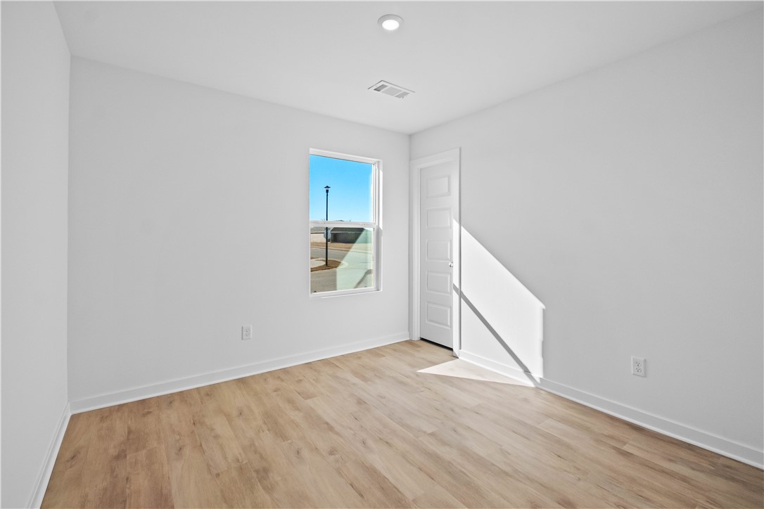 West Wind Sub Ph I Centerton - Residential Lease