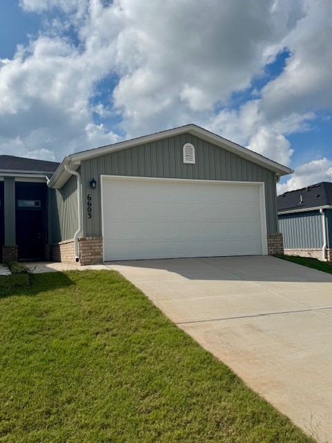 WOODWARD PARK PH II-HIGHFILL - Residential Lease