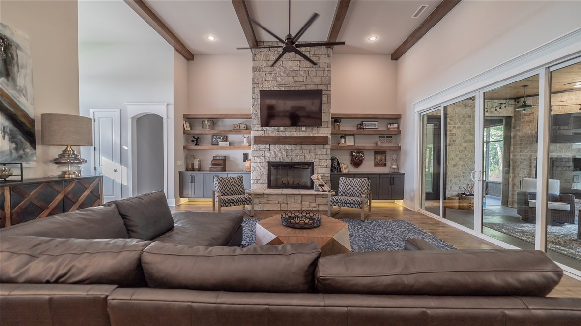 Otter Creek Estates PH1-Cave Springs - Residential