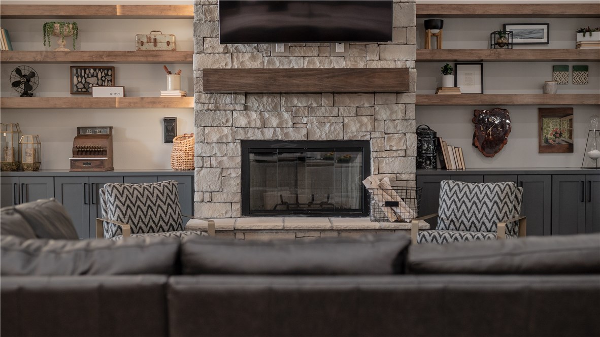 Otter Creek Estates PH1-Cave Springs - Residential