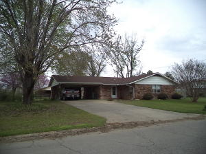 1201 East G street - Andrews Addition nice 3 bedroom, 1.5 bath, in excellent condition with covered patio, new central heat and air. Corner fireplace with gas logs. Large fenced back yard. Storage building. $89,900 mls# 15-642