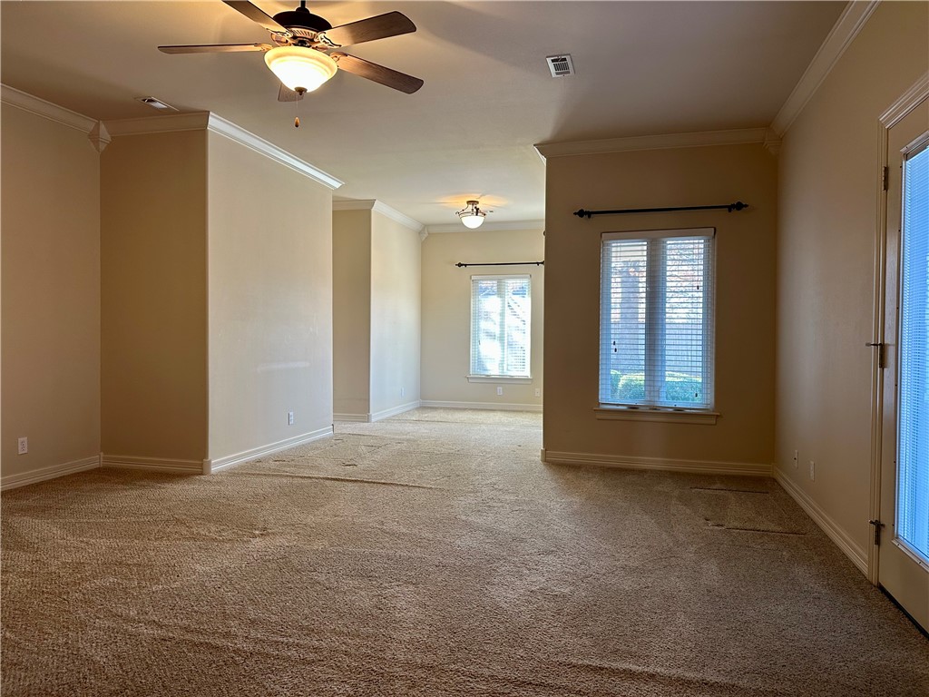 Laurel Crossing Rogers - Residential