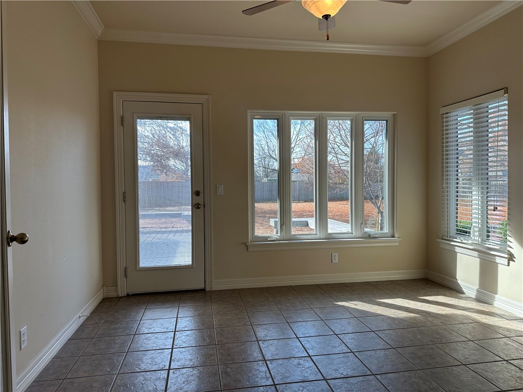 Laurel Crossing Rogers - Residential