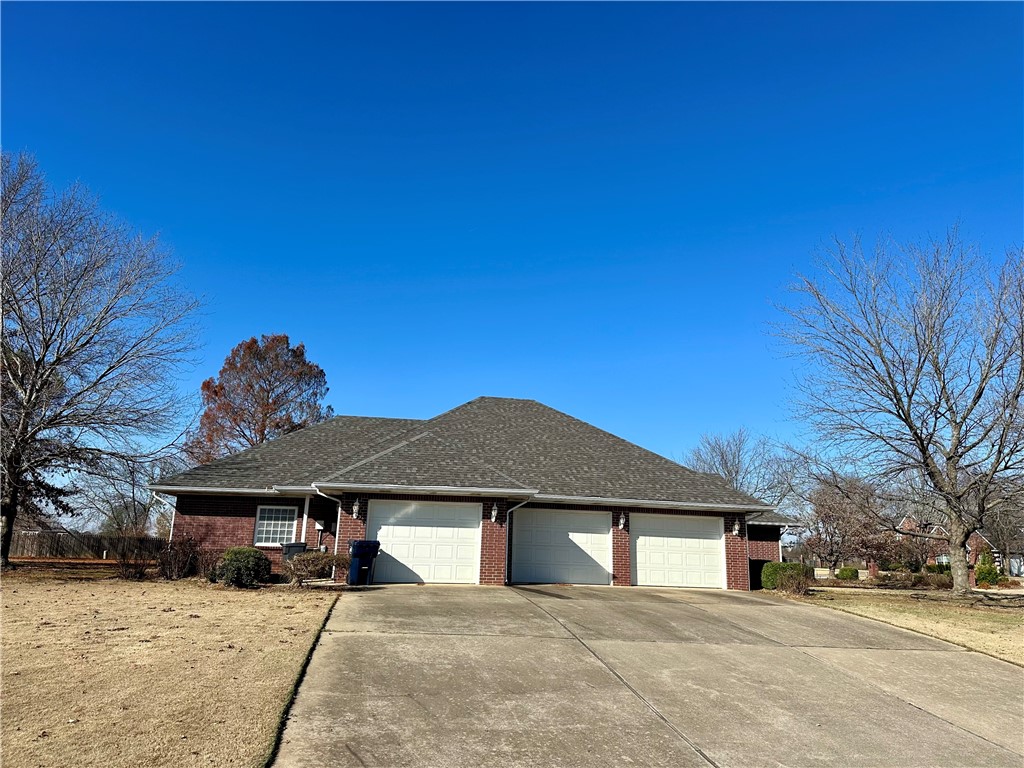 Laurel Crossing Rogers - Residential