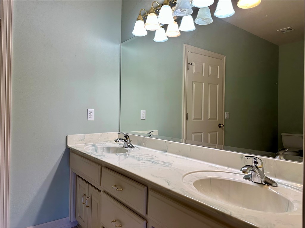 Laurel Crossing Rogers - Residential