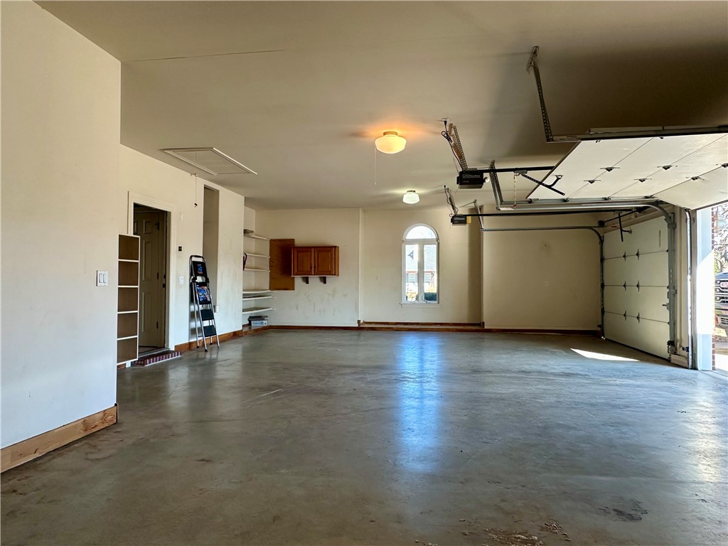 Laurel Crossing Rogers - Residential