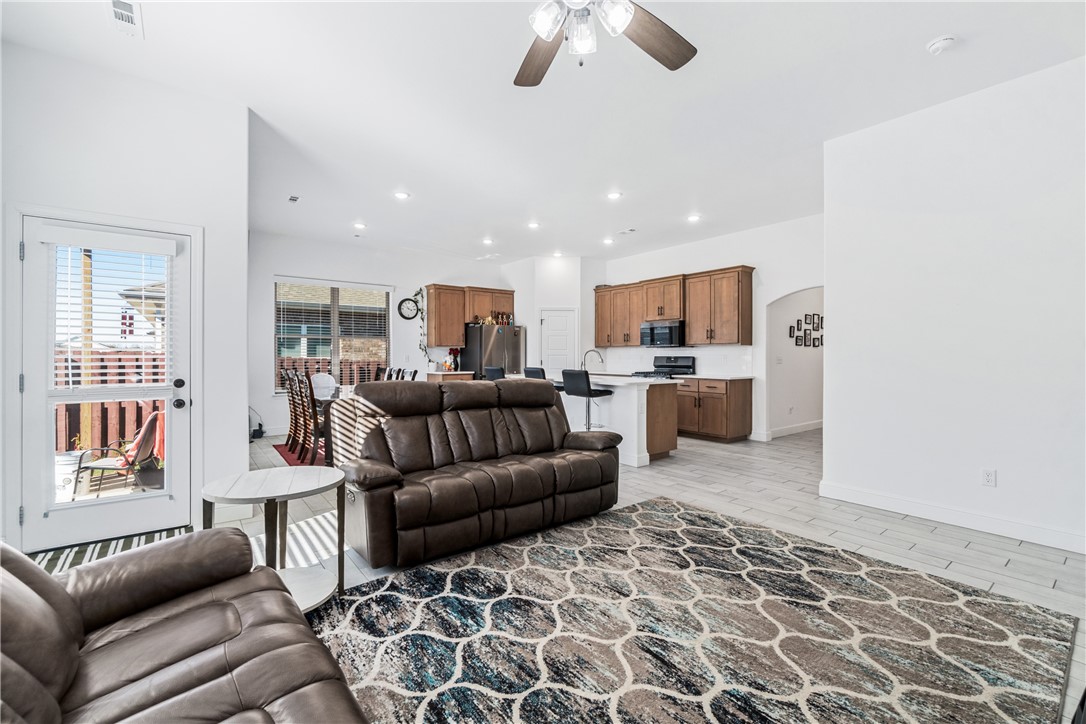 Prairie Brook Sub Ph 2 Centerton - Residential Lease