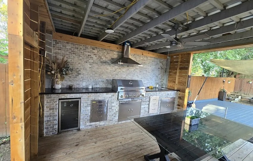 Hazel Park Sub Bentonville - Residential Lease