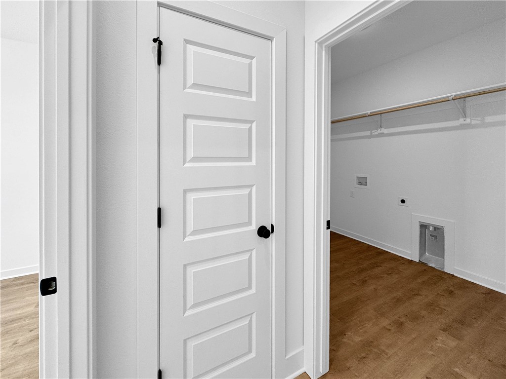 Noahs Landing - Residential