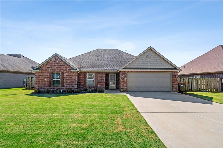 Just Listed! Beautiful all-brick home with a clean modern design. Kitchen has custom cabinets, walk-in pantry & top of the line GE slate apps, including gas stove w/griddle & bottom broiler. Screened-in porch provides lots of entertaining space. Modern wood-look tile in all living areas & bedrooms. Over-sized master w/2 walk-in closets. 3 large linen closets & a coat closet. Highly sought after neighborhood of Cnantel offers a community playground. Just minutes to I-49, shopping, and dining.  Open House Sat and Sun 2-4.