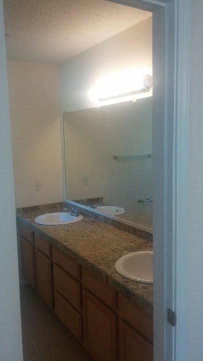 Crossover Heights Ph I - Residential Lease
