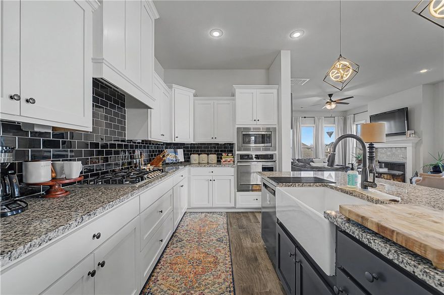 Do you need a 4 bed 3.5 bath home zoned for Bentonville schools?
Does a 2 min walk to top-rated Mt. Hebron Park sound good?
Would a school bus stop across the street be helpful?
What if everything NWA has to offer in food, shopping and entertainment was less than 20 minutes away?
Are you seeking a split-floor-plan with a main level primary suite on the opposite side of the 3 upstairs bedrooms?
Do you love high ceilings and oversized kitchen islands that spill into the great room?
Do you need a flexible downstairs office or potential 5th bedroom?
Are you finding yourself nodding along and saying, "Yes?"
What are you waiting for?
Schedule a showing now!
(Agent owned.)