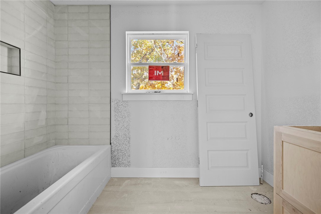 Lands End Sub Bvv - Residential