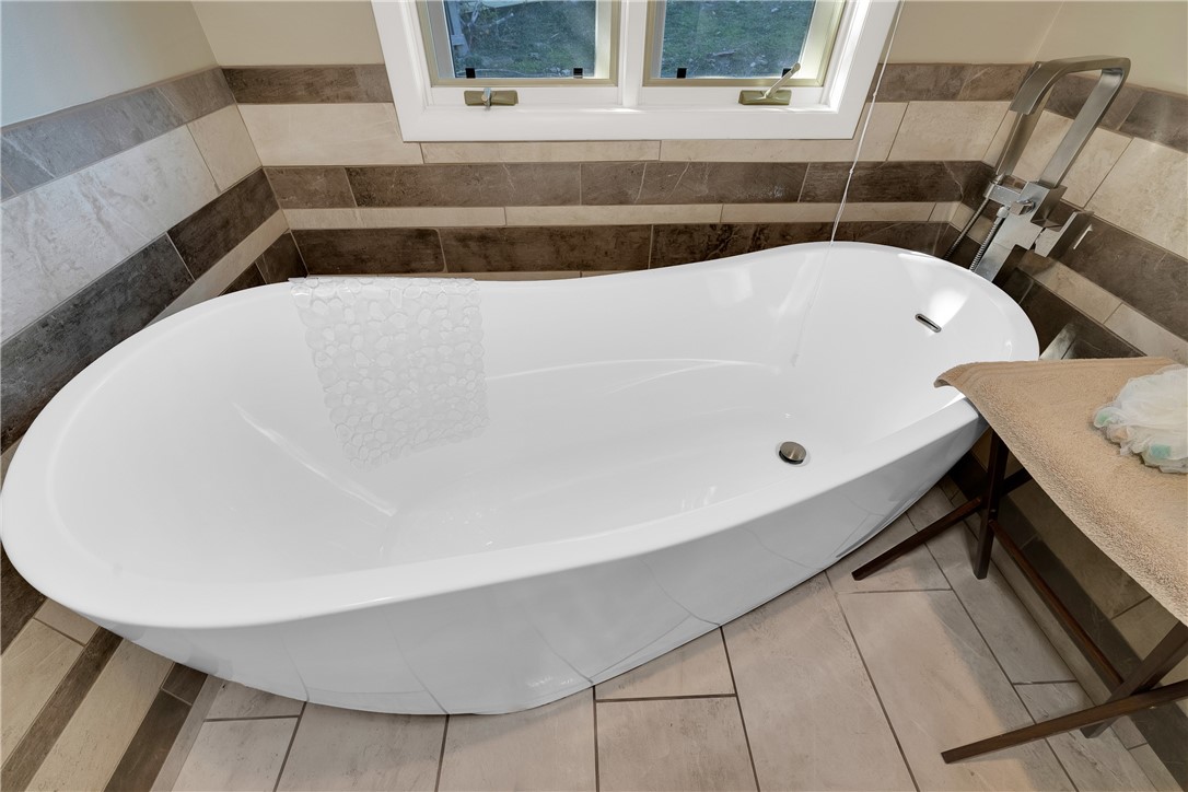 Unit 116 Holiday Island - Residential