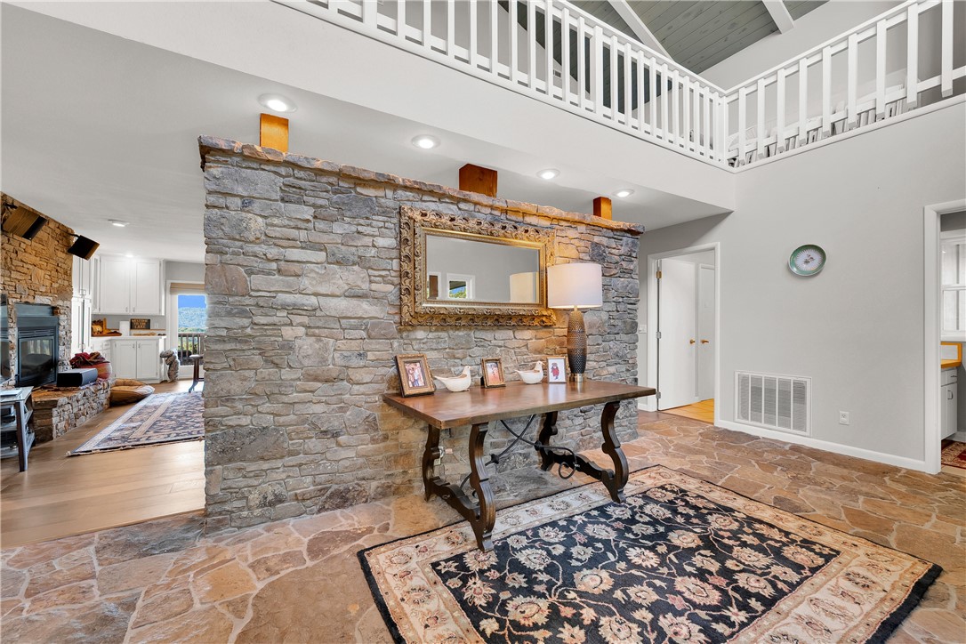 Unit 116 Holiday Island - Residential