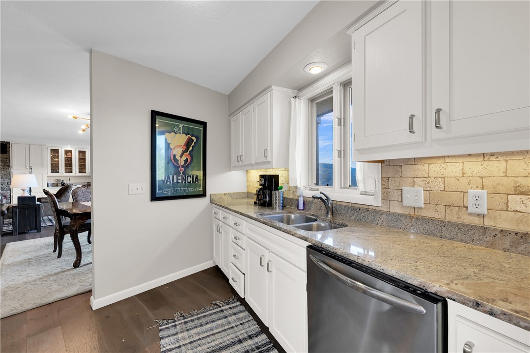 Unit 116 Holiday Island - Residential