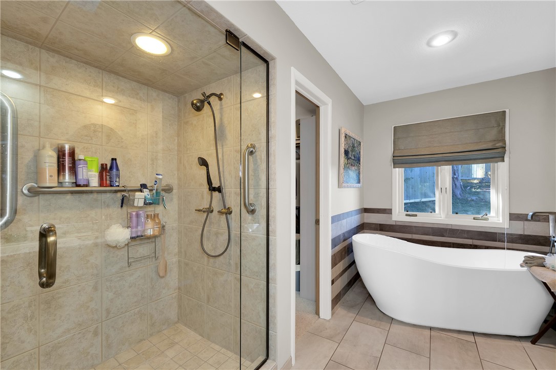 Unit 116 Holiday Island - Residential