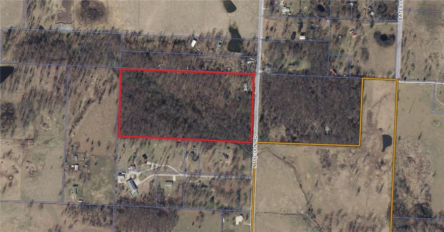 Developers Dream!!!  20+ acres just waiting for a developer to build dream homes.     Rare opportunity to build among the mature trees and have the country feel but be minutes from Centerton, Bentonville, XNA.   Inside Centerton  with Bentonville address and schools.
There is electric and a well on site will be septic required.  Water is at the road.
House is occupied do not disturb