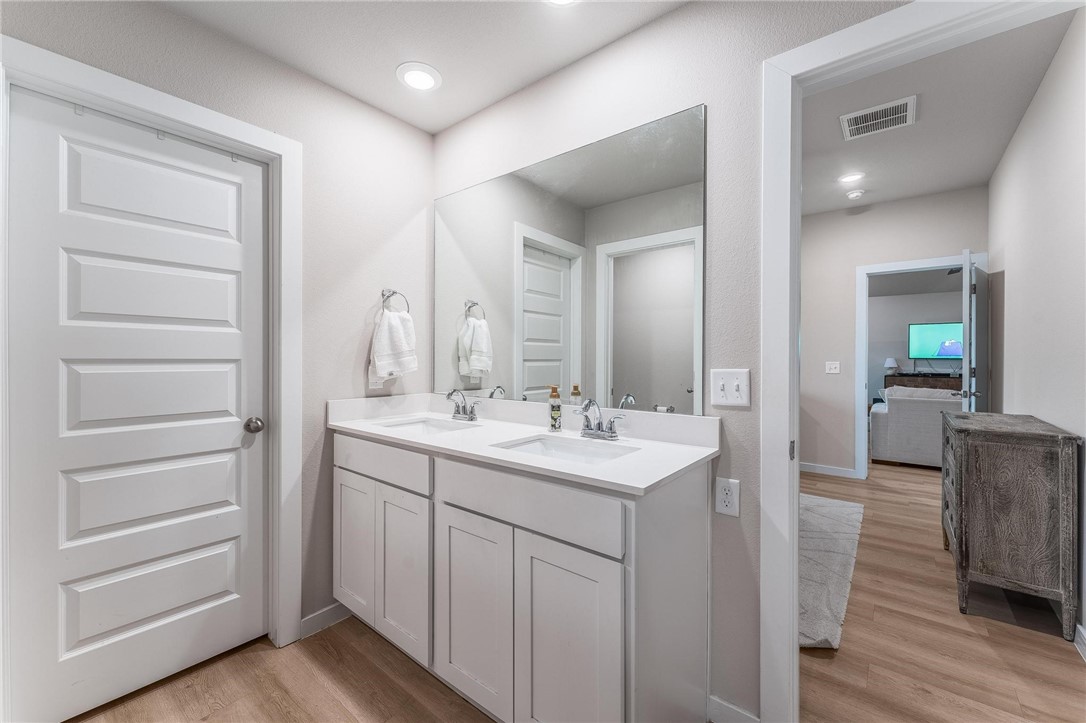 Cottonwood Place - Residential