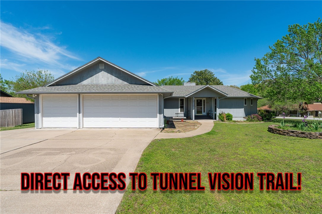 Enjoy immediate access to the Tunnel Vision bike trail from this beautifully situated, flat corner lot—nearly half an acre in size! This property features a three-car garage plus an approx. 384 sq ft workshop, perfect for storage, hobbies, or projects.
Inside, you'll find a well-designed two-bedroom, split floor plan with a generous bonus room/sunroom offering versatile living space. The home boasts a stunning cathedral ceiling accented with shiplap, adding character and charm.
Major updates include a newer HVAC system and roof, both installed in 2022, offering peace of mind for years to come. Located in a fantastic neighborhood, you'll have easy access to all of Bella Vista’s renowned amenities.
Commuters will appreciate the quick, convenient access to I-49—just 20 minutes to the new Walmart Home Office!