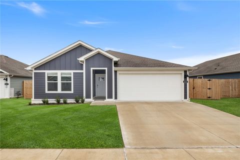 Photo of 4423 W Canyon Run Drive, Fayetteville, AR 72704 (MLS # 1326925)