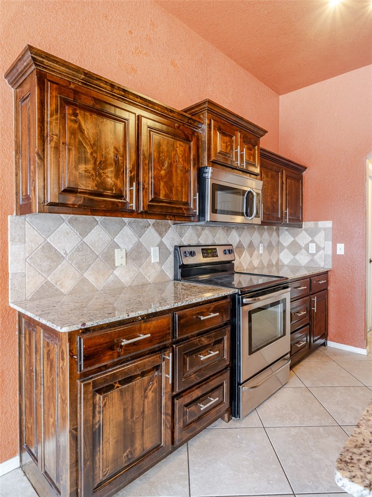 Riverwalk Farm Estate Ph Iii Bentonville - Residential Lease