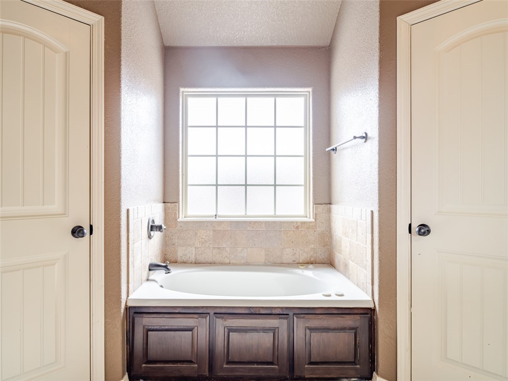 Riverwalk Farm Estate Ph Iii Bentonville - Residential Lease