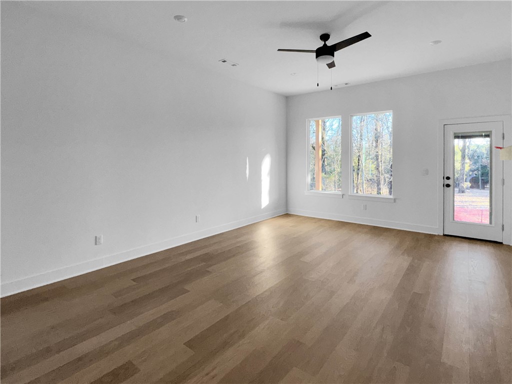 Pine Hollow - Residential