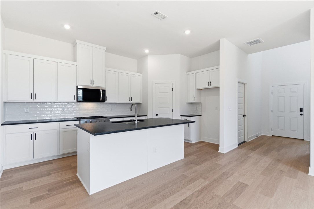 Pine Hollow - Residential