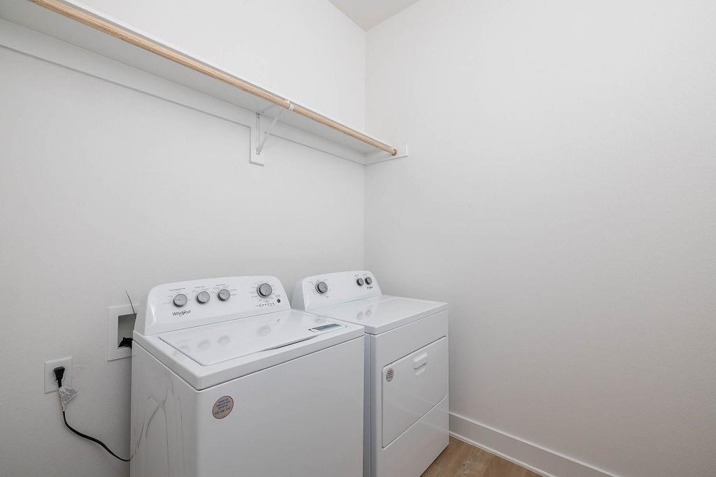 Riverwalk - Residential Lease