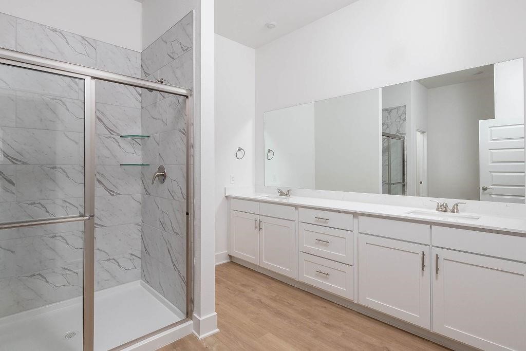 Riverwalk - Residential Lease