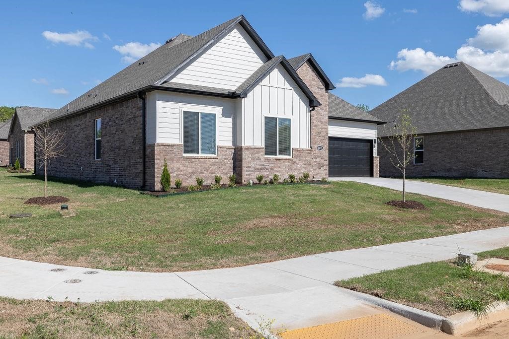 Riverwalk - Residential Lease