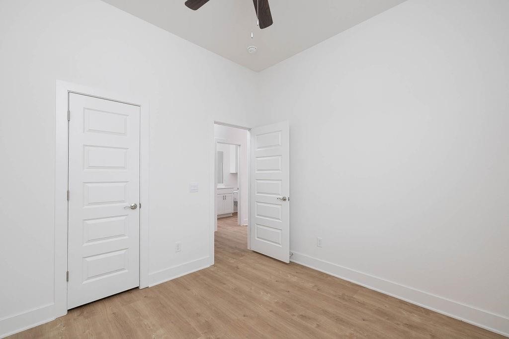 Riverwalk - Residential Lease