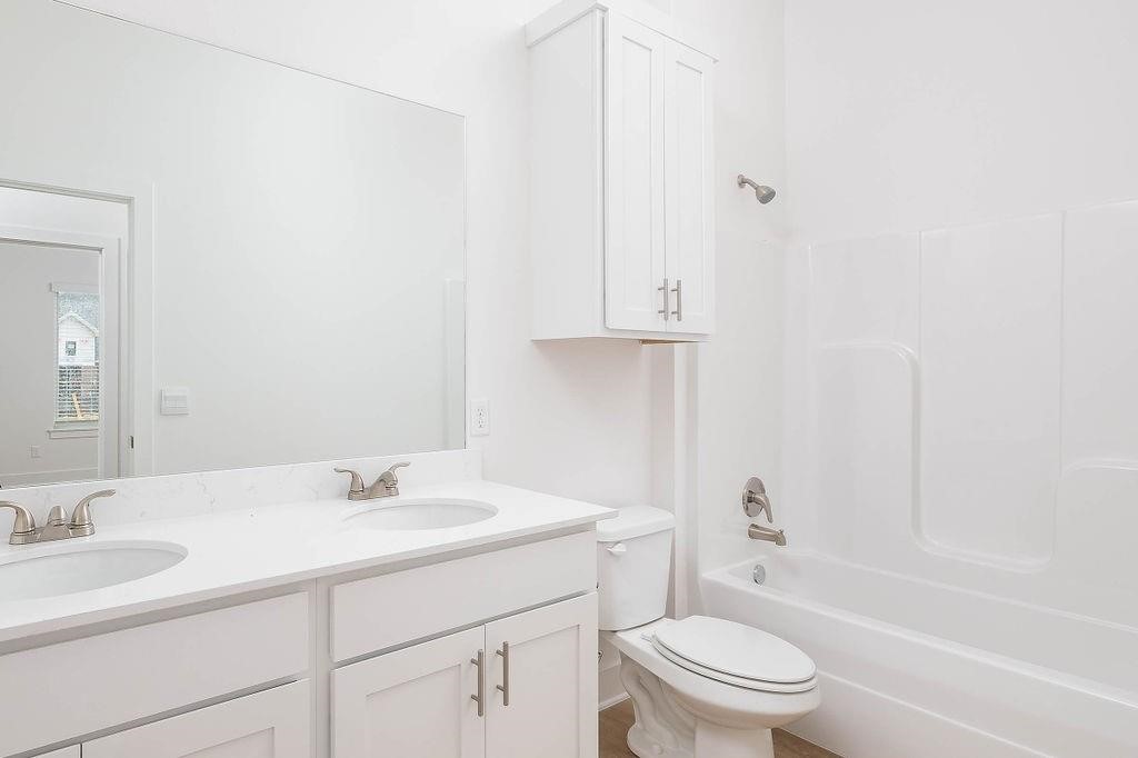 Riverwalk - Residential Lease