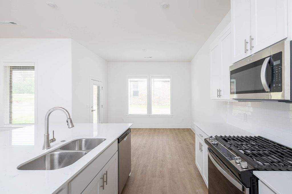 Riverwalk - Residential Lease