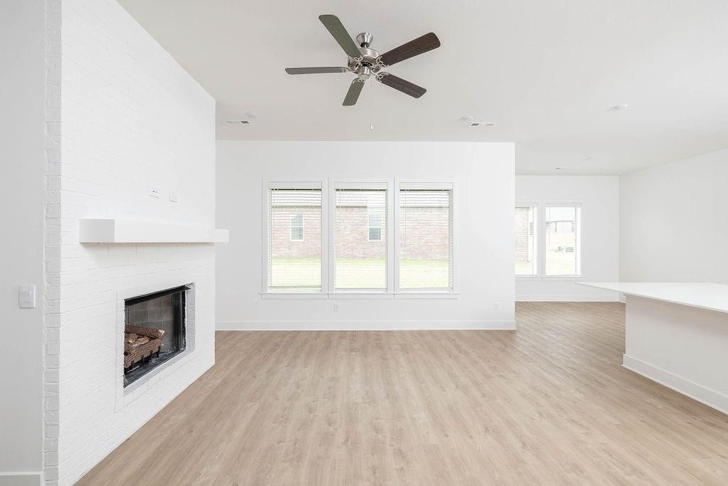Riverwalk - Residential Lease