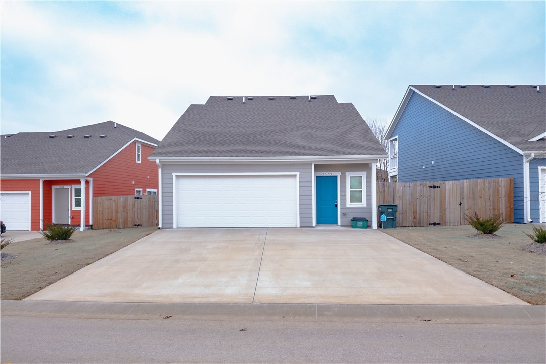 Links at Fayetteville Row - Residential Lease