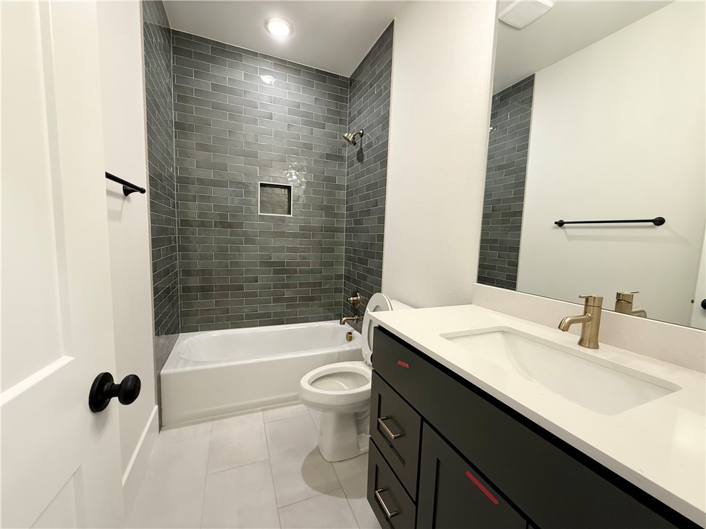 Blossom Woods Ph Ii Rogers - Residential