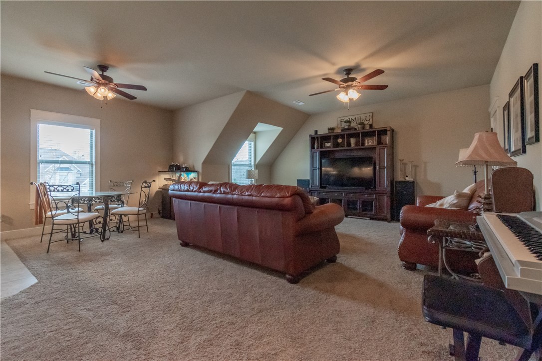 Creekside Sub Rogers - Residential